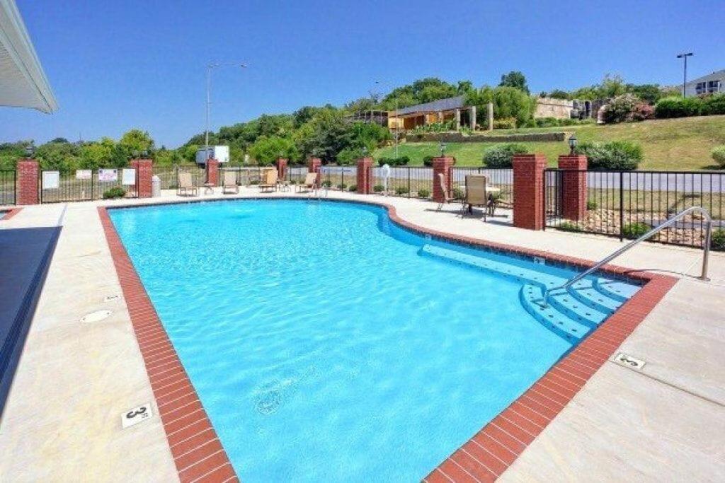 Fantastic Location! River And Mountain Views 2Br/2Ba Sleeps 6 Pigeon Forge Εξωτερικό φωτογραφία