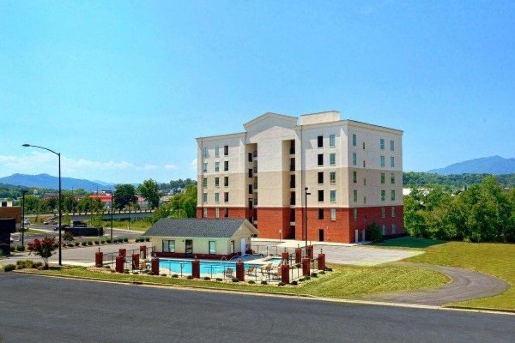 Fantastic Location! River And Mountain Views 2Br/2Ba Sleeps 6 Pigeon Forge Εξωτερικό φωτογραφία