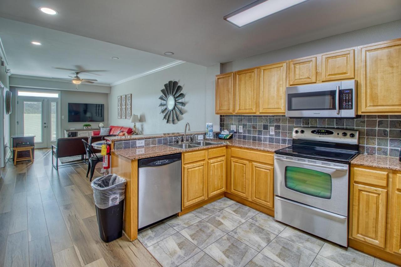 Fantastic Location! River And Mountain Views 2Br/2Ba Sleeps 6 Pigeon Forge Εξωτερικό φωτογραφία