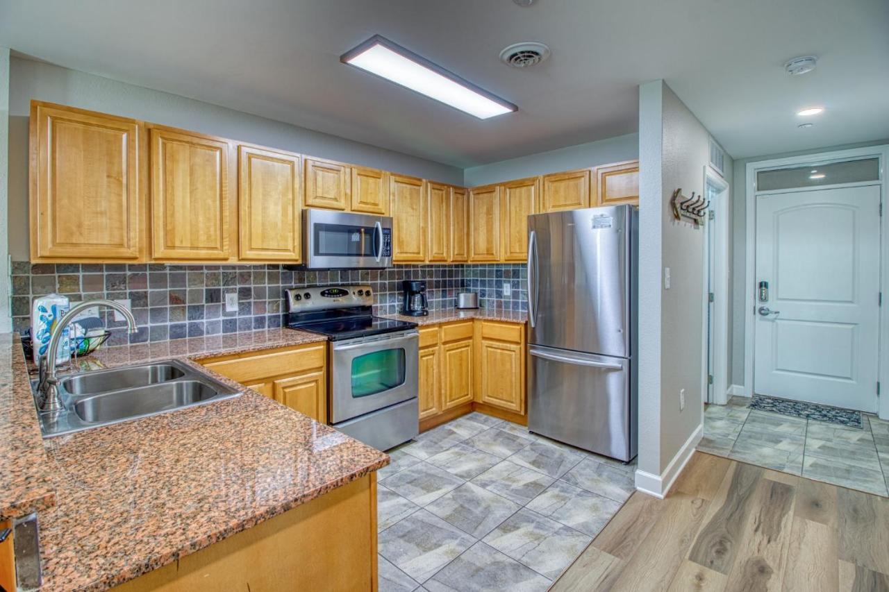 Fantastic Location! River And Mountain Views 2Br/2Ba Sleeps 6 Pigeon Forge Εξωτερικό φωτογραφία