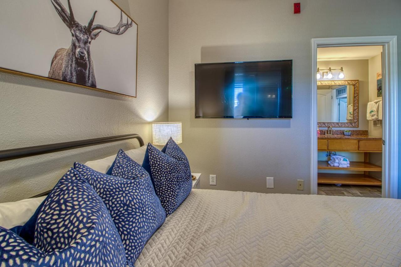 Fantastic Location! River And Mountain Views 2Br/2Ba Sleeps 6 Pigeon Forge Εξωτερικό φωτογραφία