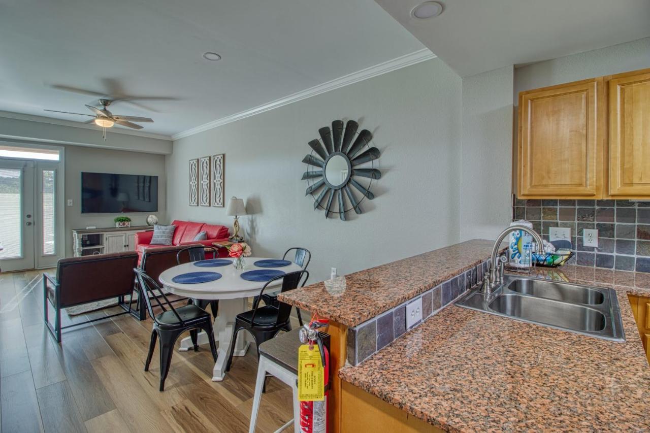 Fantastic Location! River And Mountain Views 2Br/2Ba Sleeps 6 Pigeon Forge Εξωτερικό φωτογραφία